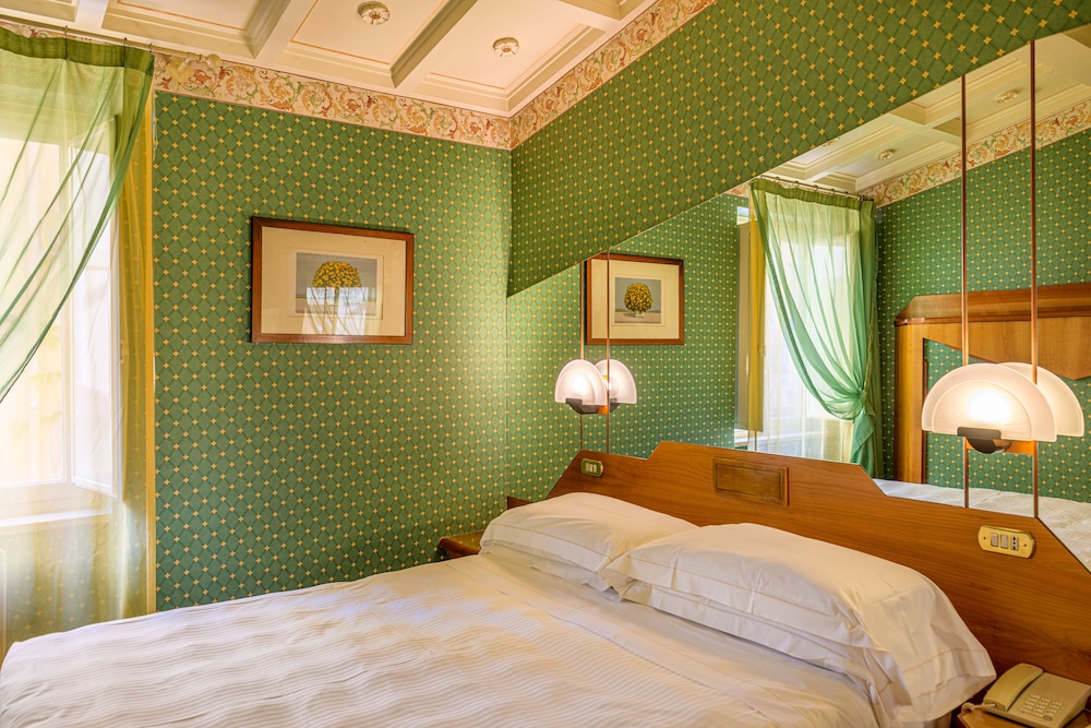 غرفة كلاسيكية بسرير كوين بغرفة نوم واحدة، Hotel Sant' Anna 2/10
