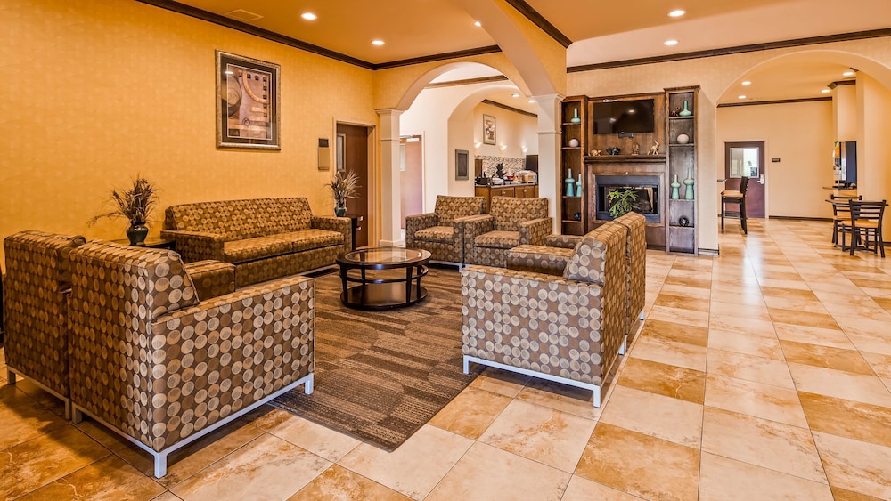 Best Western Red River Inn & Suites 23/35