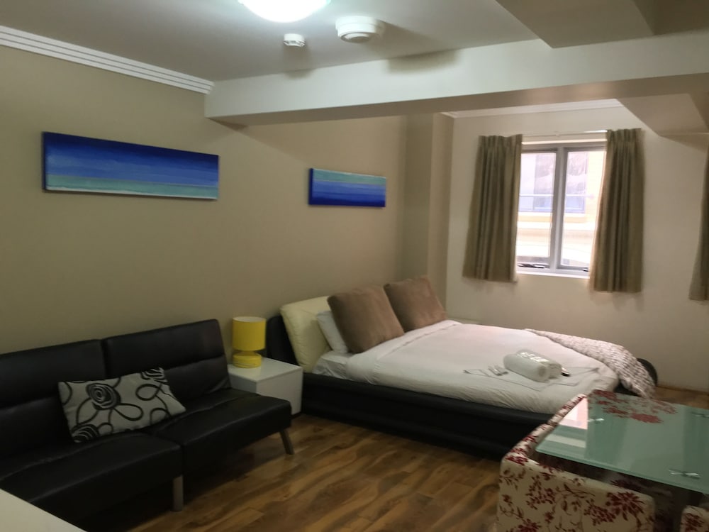 Sydney RiseOn Hotel 12/56
