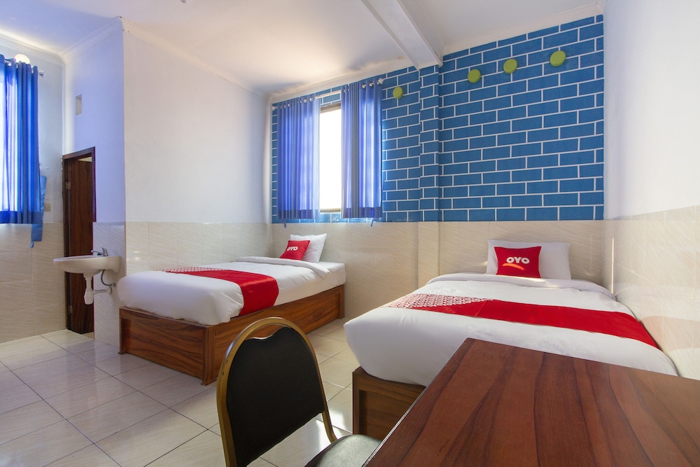 OYO 3720 Homestay Gayatri Janti 17/27