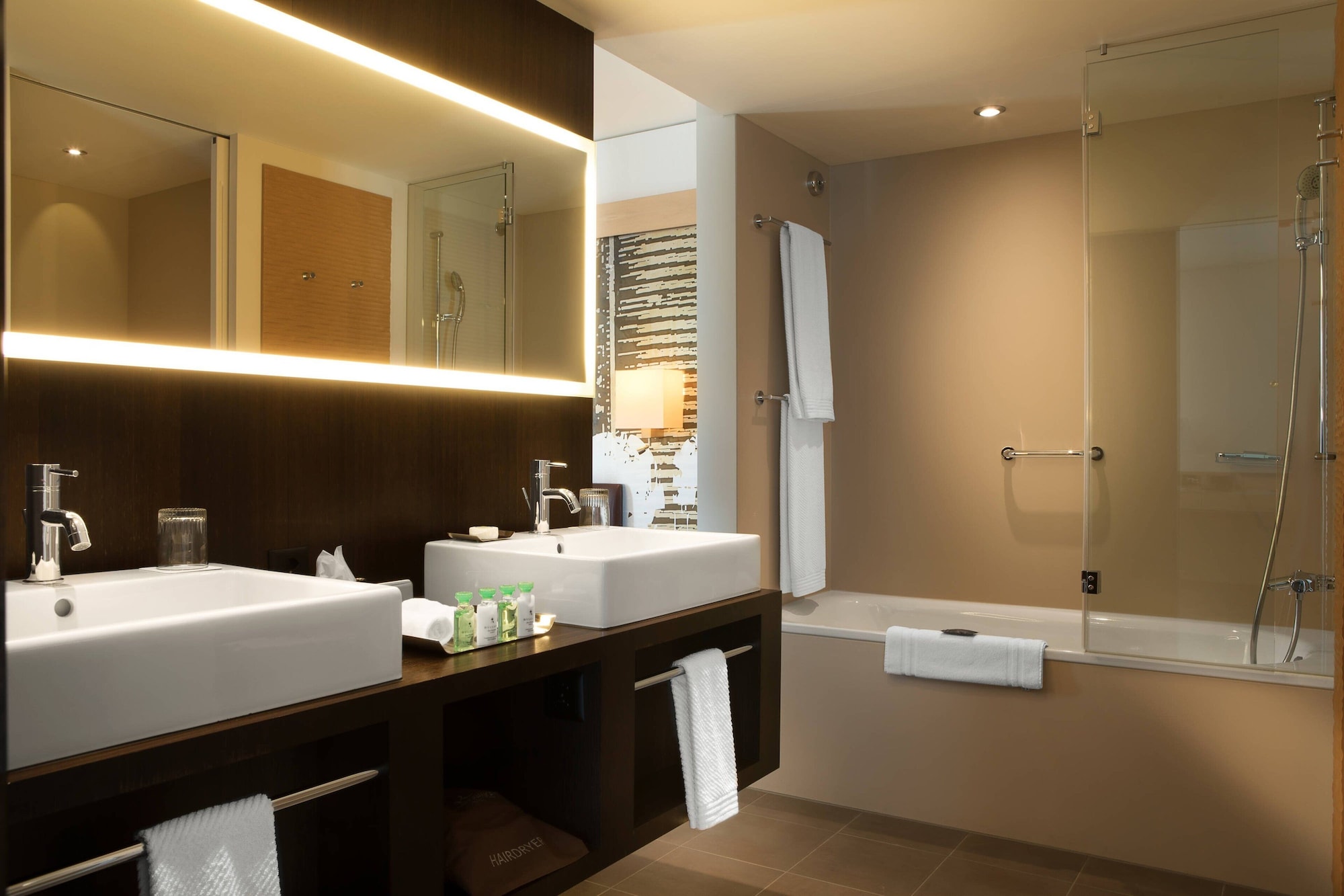 Executive, Suite, King Bed, Sofa
