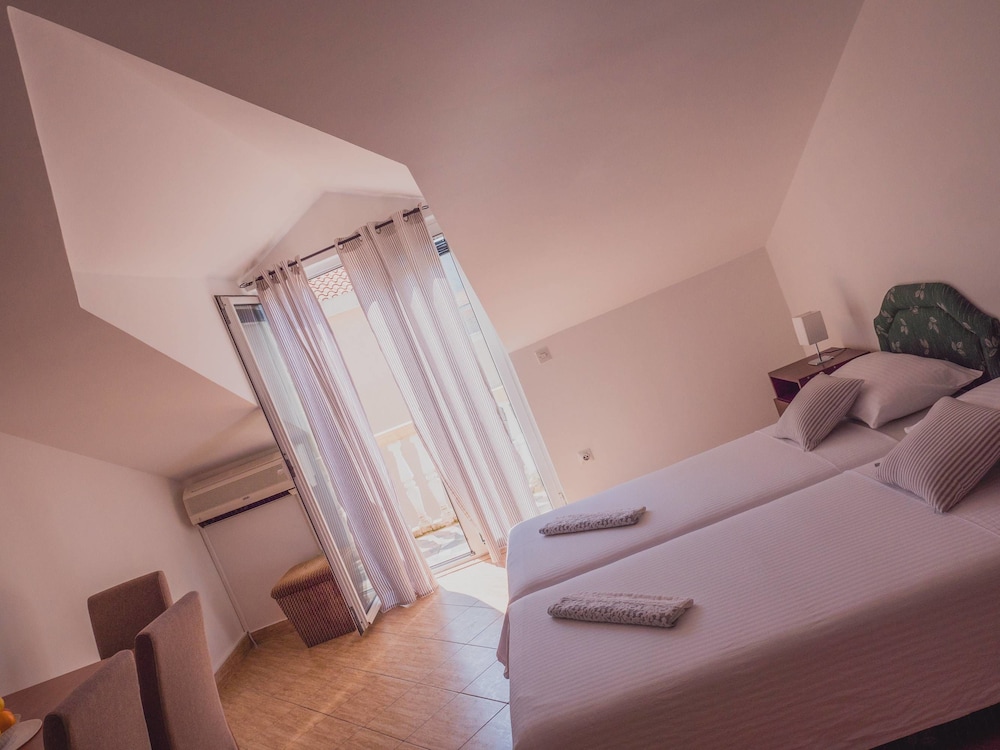 Apartments Venera 24/45