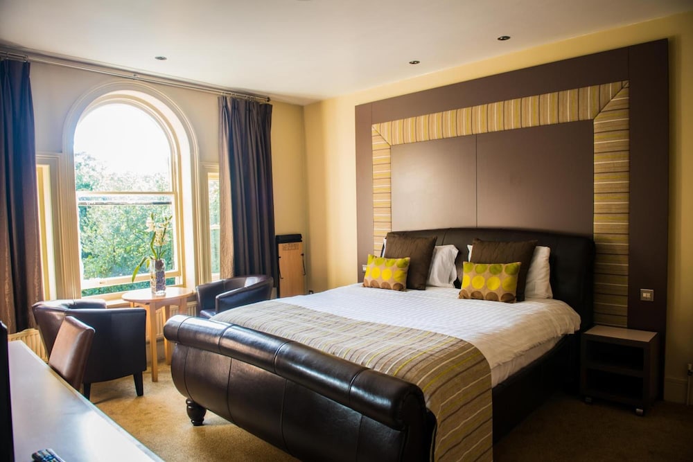 Regent Hotel 12/42