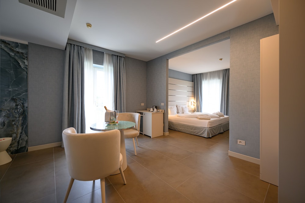 Villa Nicolli Romantic Resort - Adults Only 16/50