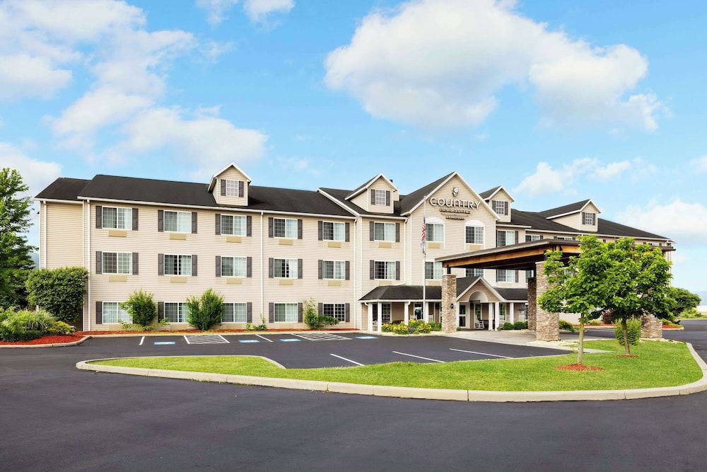 Country Inn and Suites by Radisson Big Flats (Elmira) NY 5/38