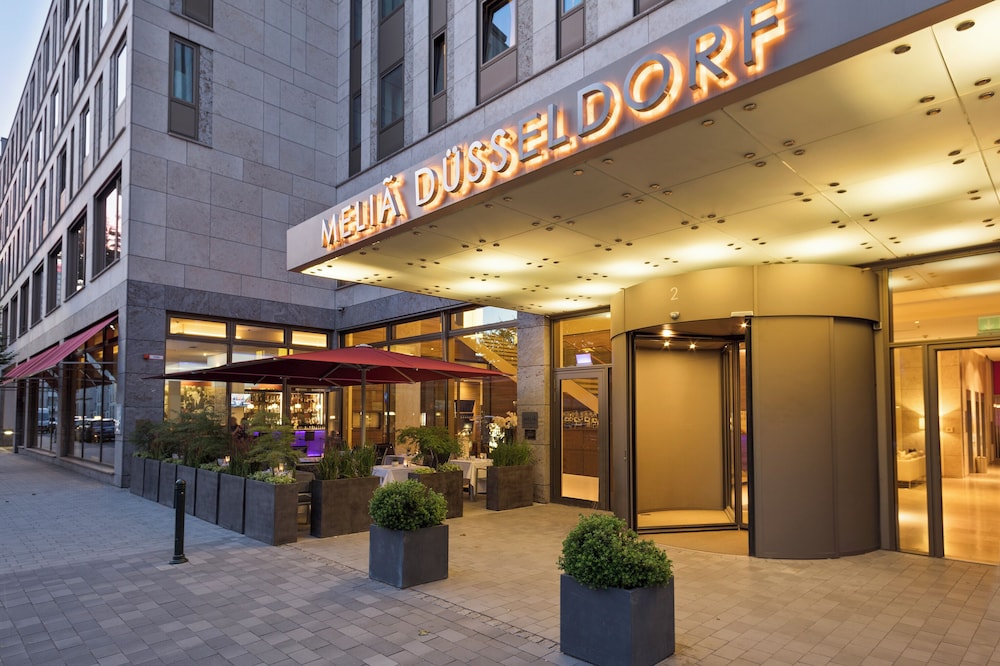 Melia Dusseldorf 4/46
