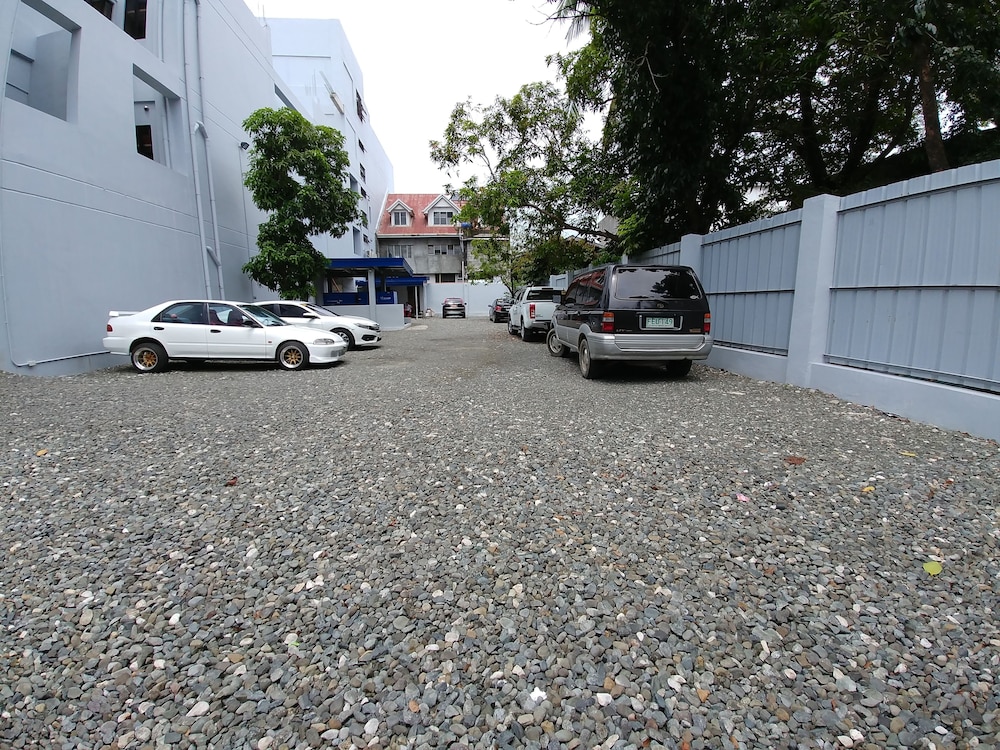 Bed+Bath Serviced Suites 57/66
