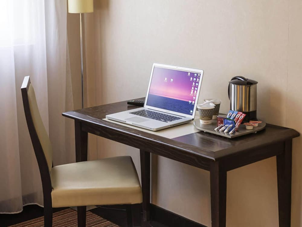 MERCURE RENNES CESSON 57/69