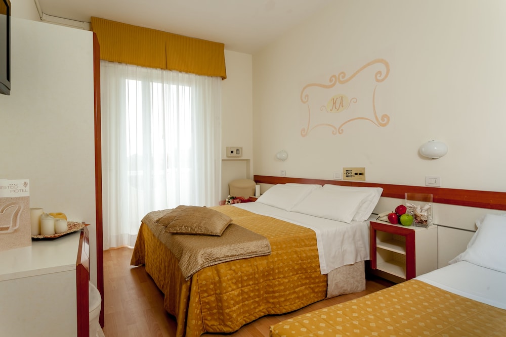 Hotel Aristeo 27/72