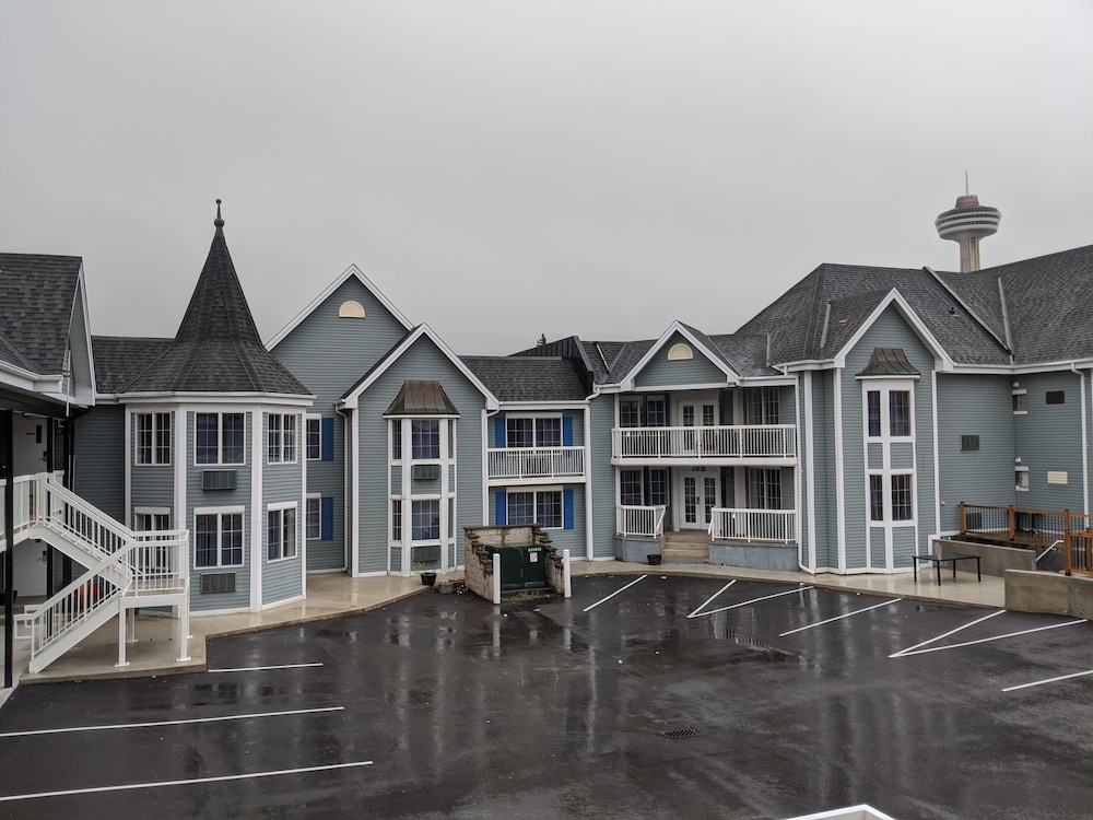 The Universal Inn And Suites 3/67