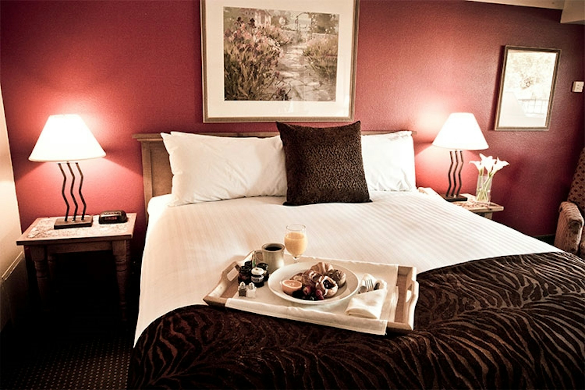 Atrium Hotel at Orange County Airport 33/61