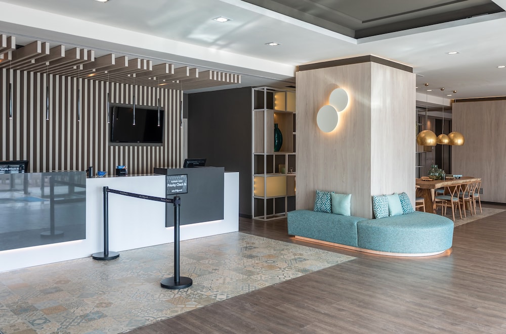 Hotel Cadiz Paseo Del Mar Affiliated By Melia 3/68