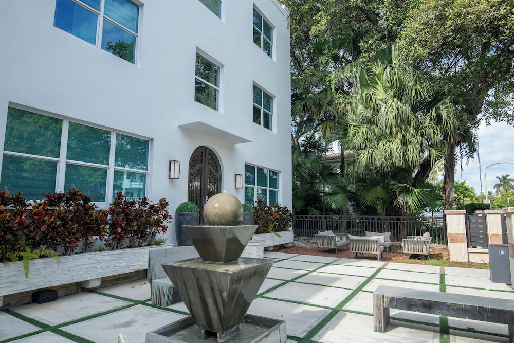 Miami Beach South Beach Top Apartments 33/37