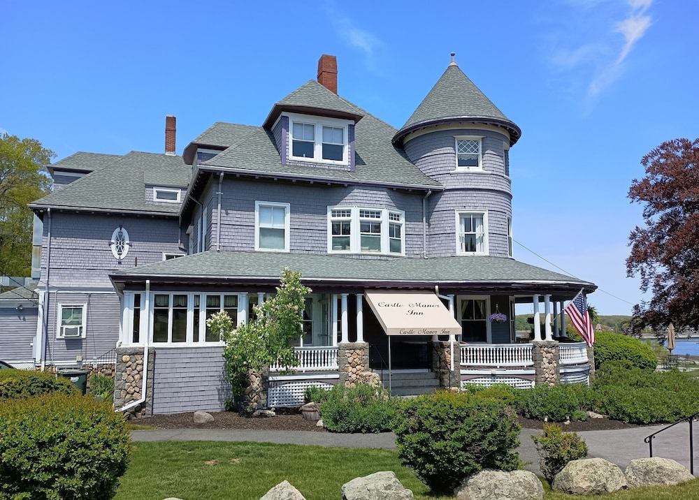 Castle Manor Inn 4/42