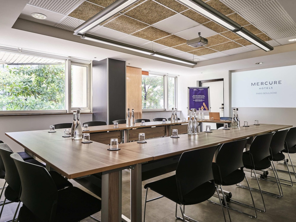 Mercure Paris Boulogne 62/71
