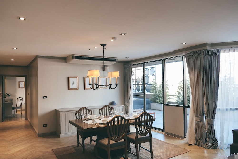 THEA Private Suites by TH District 44/64