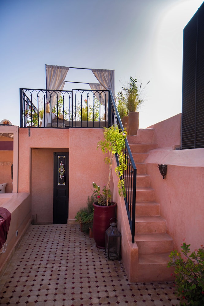 Riad Ta'achchaqa 6/50