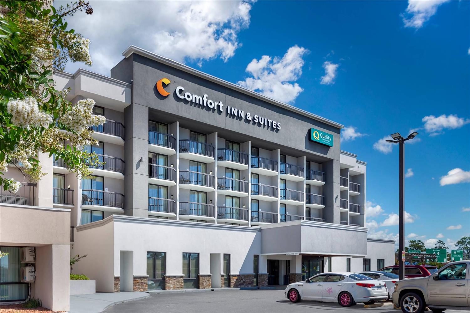 Quality Inn & Suites Spring Lake - Fayetteville near Fort Bragg 4/41