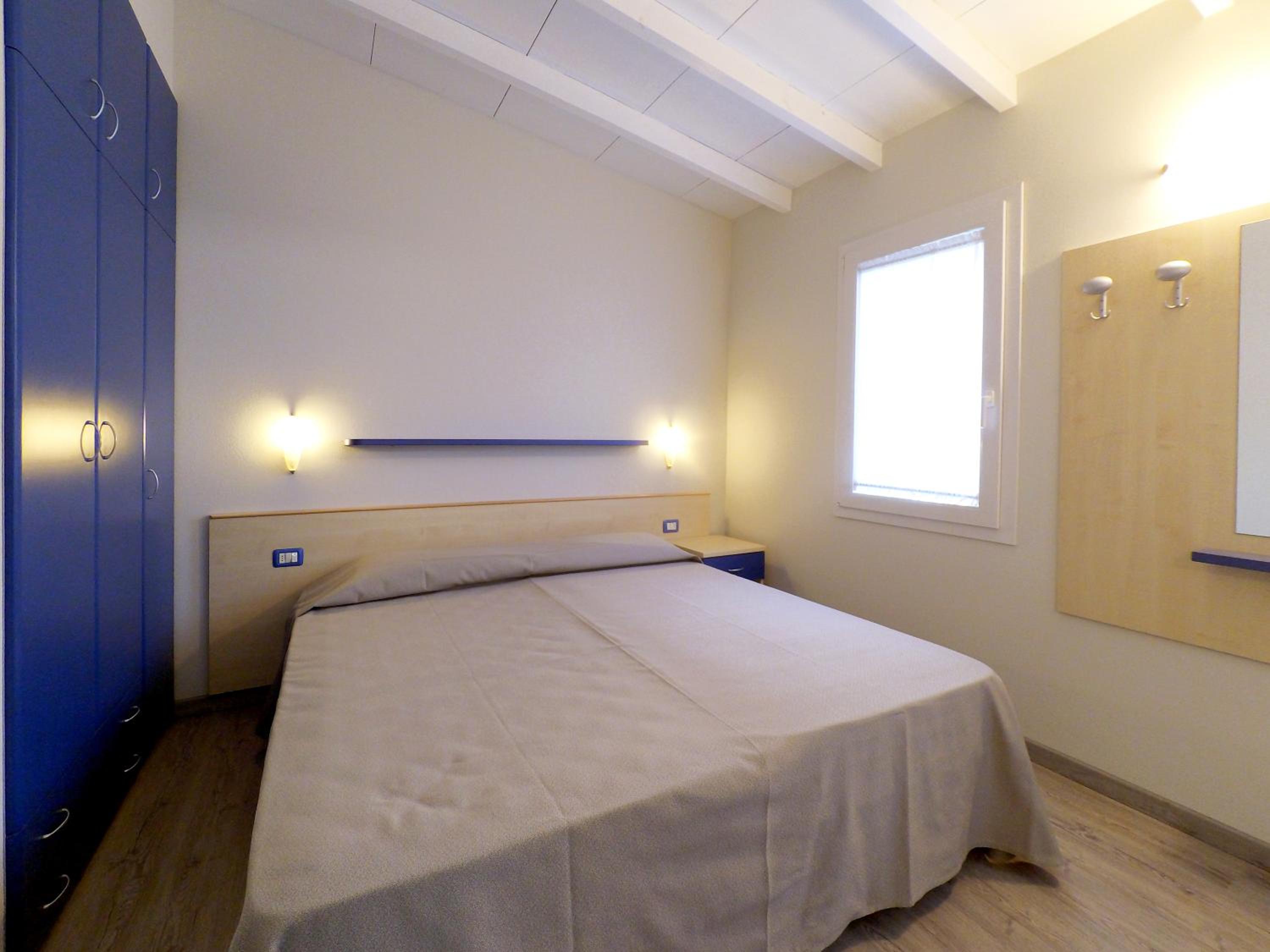 2 Bedrooms, Bungalow