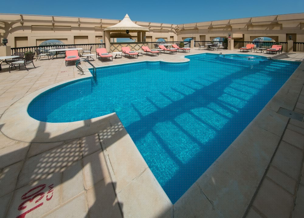 Mercure Grand Hotel Seef - All Suites in MANAMA