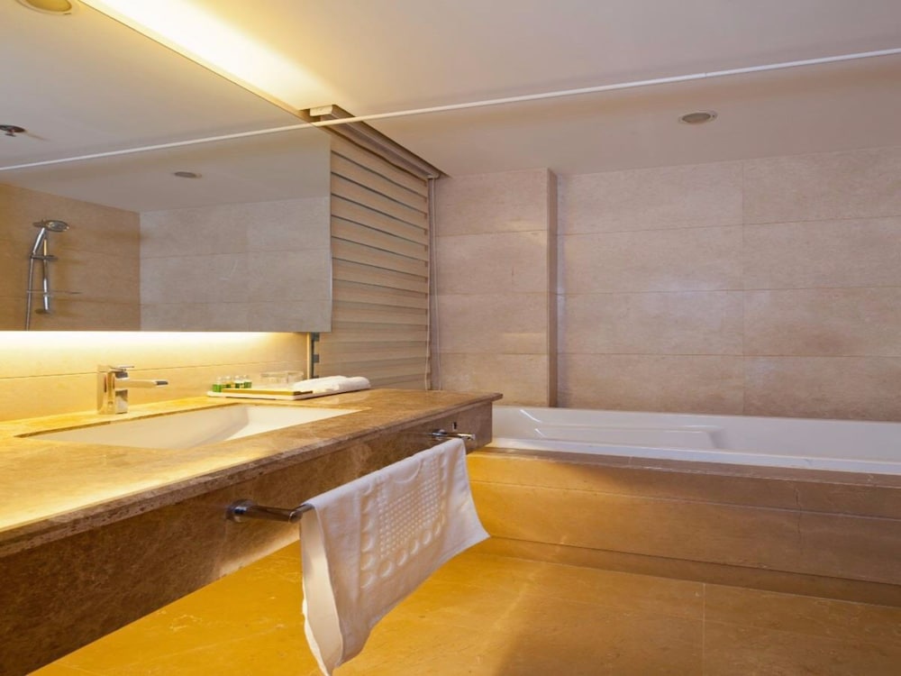 Sanlitun Xin Xiang Ya Yuan Apartment 47/49