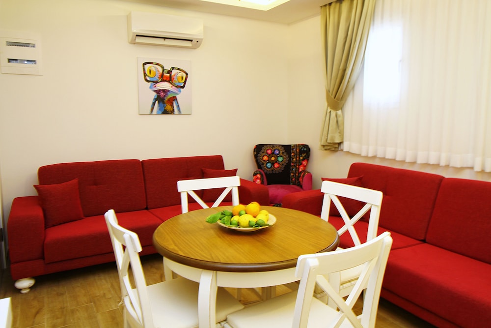 Cesme Kale Tas Apart 22/32