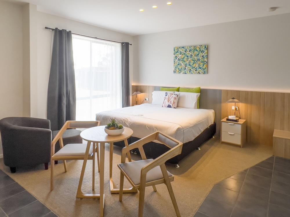 Port Fairy Motor Inn 24/63