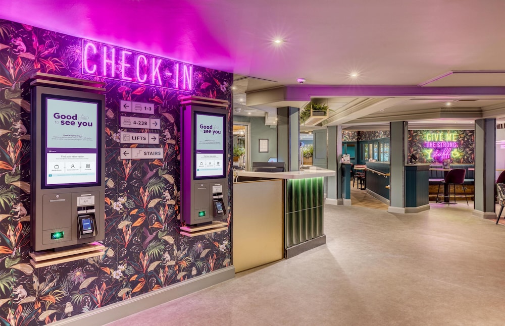 Premier Inn Glasgow Airport 7/41