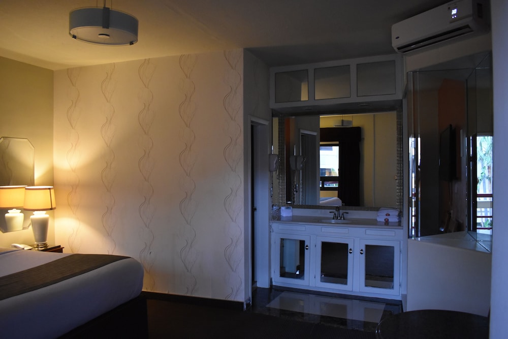 Hotel Frontiere 22/38