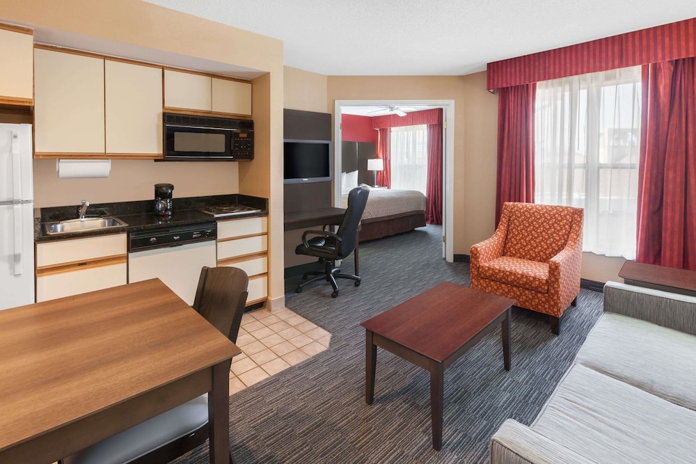 Affordable Suites of America Detroit-Warren (Ex Hawthorn Suites By Wyndham) 30/50