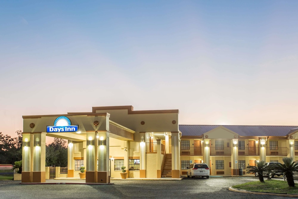 Days Inn By Wyndham Orange 1/25