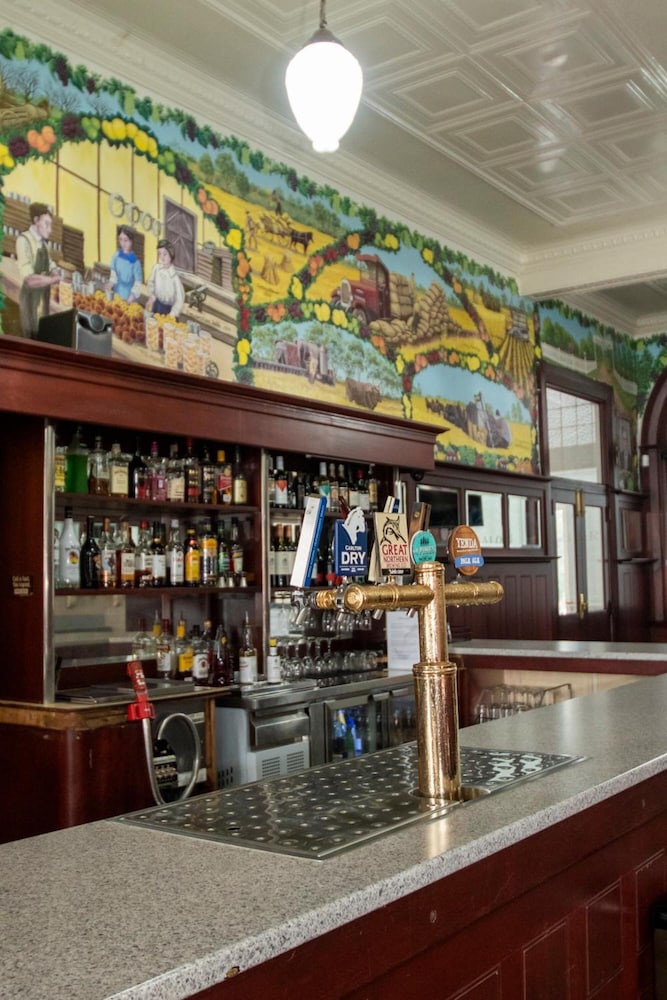 HISTORIC HYDRO MOTOR INN 21/49