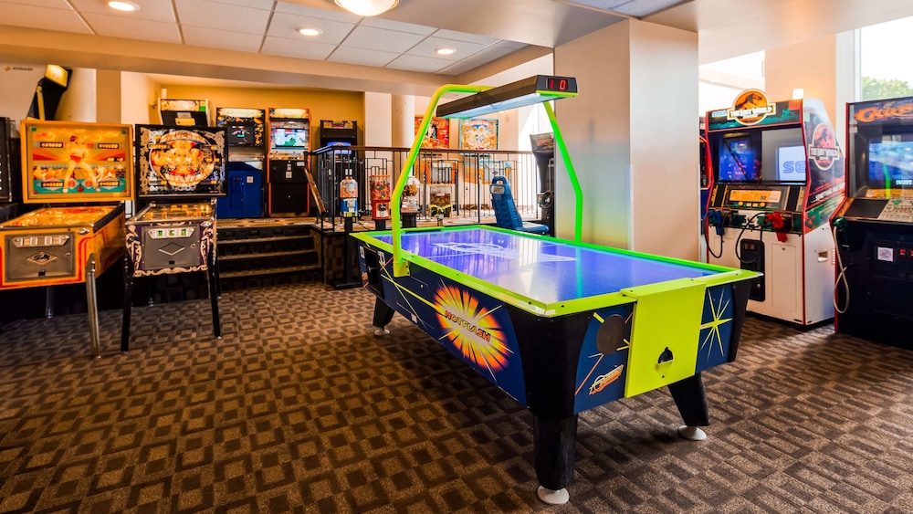Best Western Plus Chocolate Lake Hotel 63/80