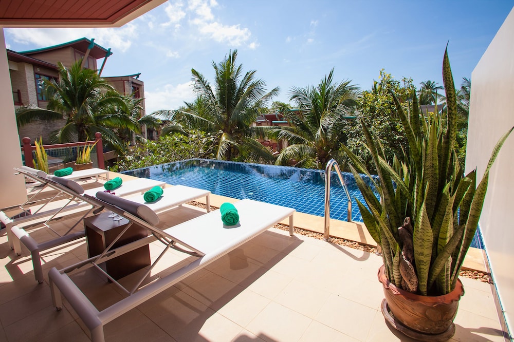 Amatapura Seaview Villa 26 32/38
