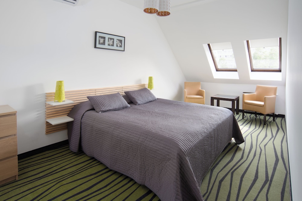 DELUXE, APARTMENT