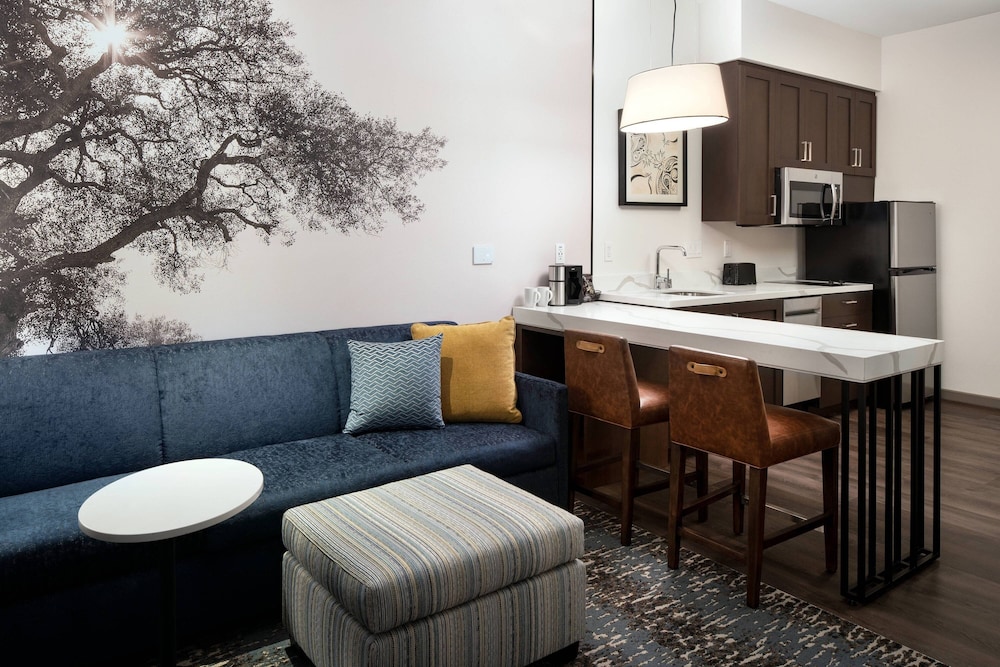 Residence Inn by Marriott Los Angeles Glendale 33/50
