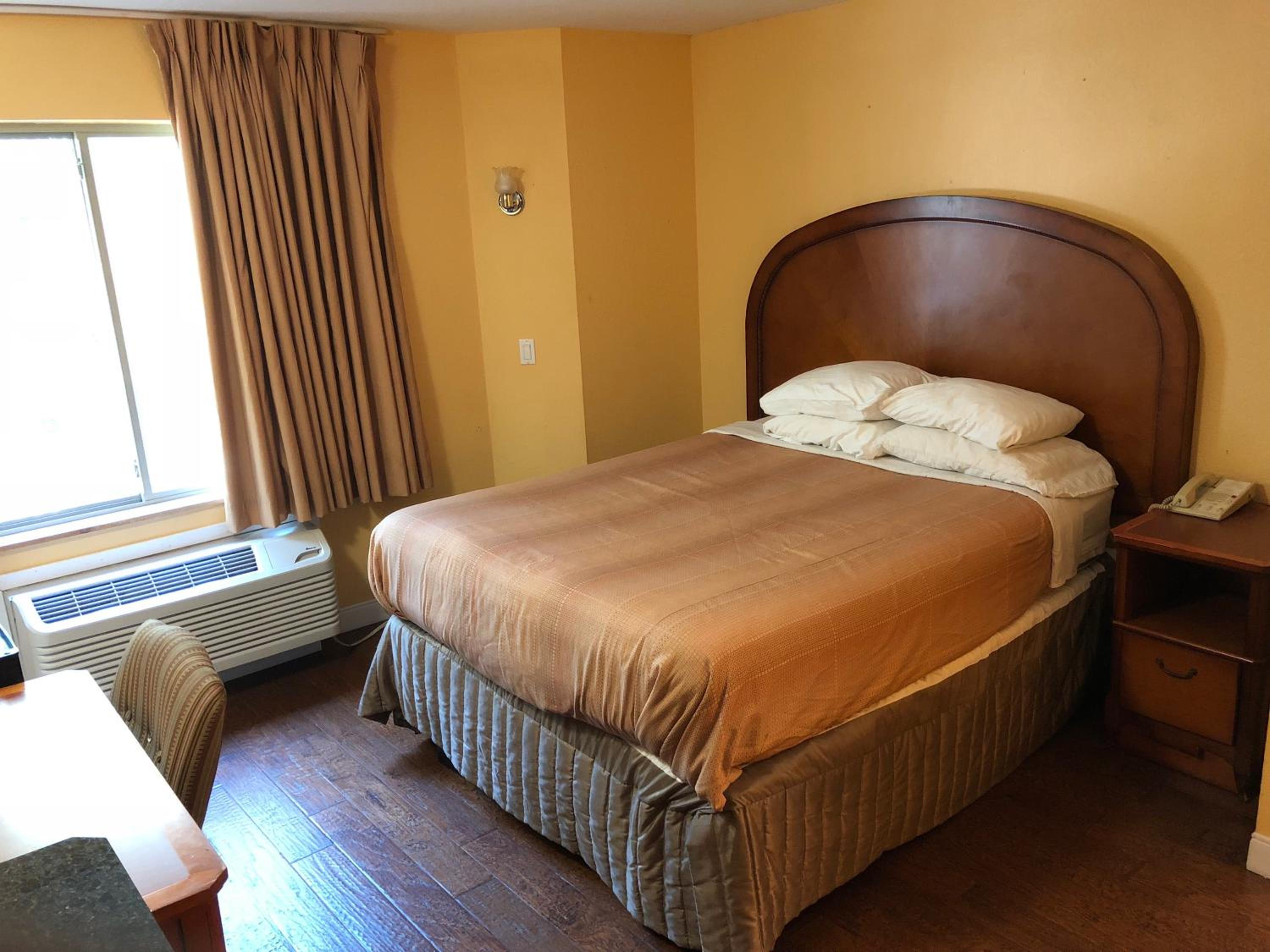 Americas Best Value Inn Addison Dallas 17/30