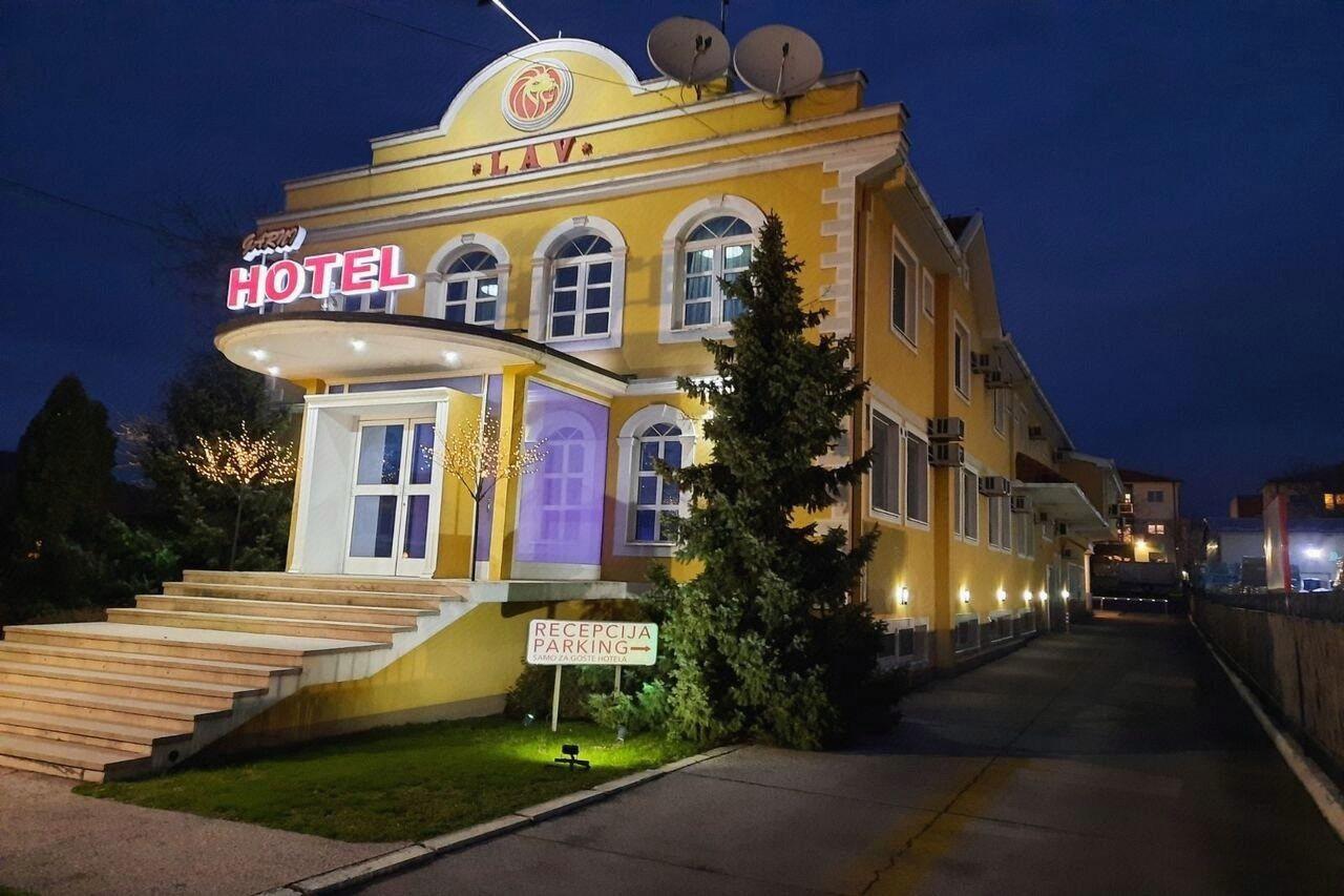 Hotel Lav 13/82