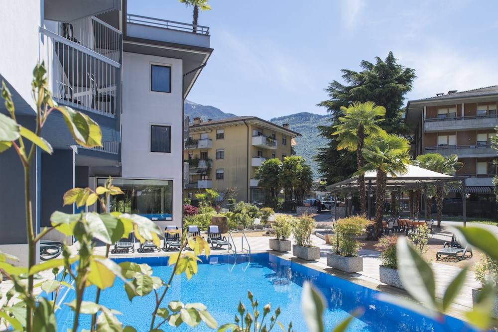 Arco Smart Hotel 24/27
