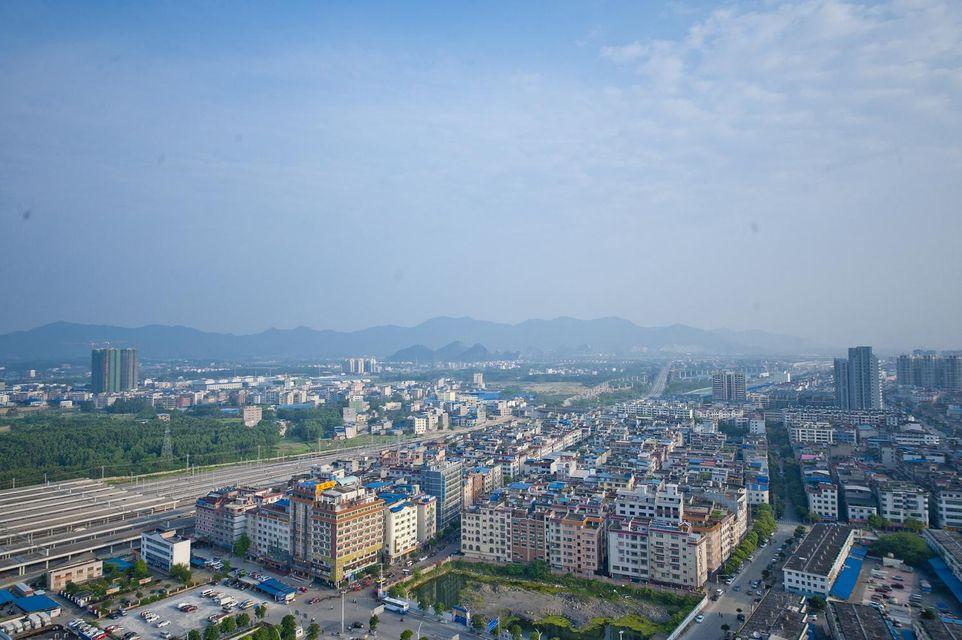Borrman Hotel Guilin North Railway Station Hengda Square 42/49