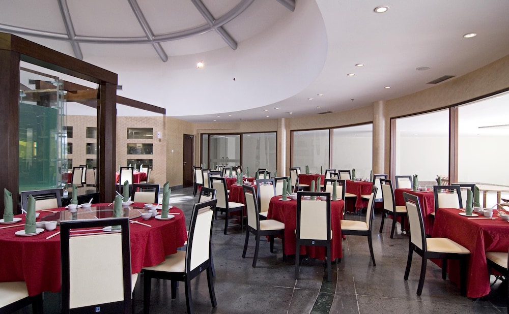 Labersa Grand Hotel And Convention Center 39/48