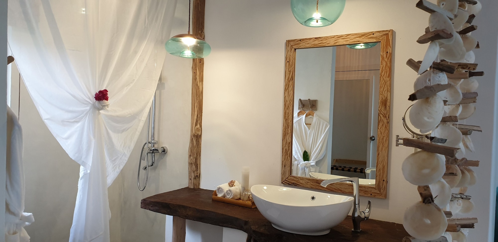 1 Bedroom, Deluxe, Queen Bed, Beach Front, Ocean View