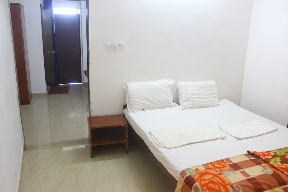 Poonam Village Resort 10/50