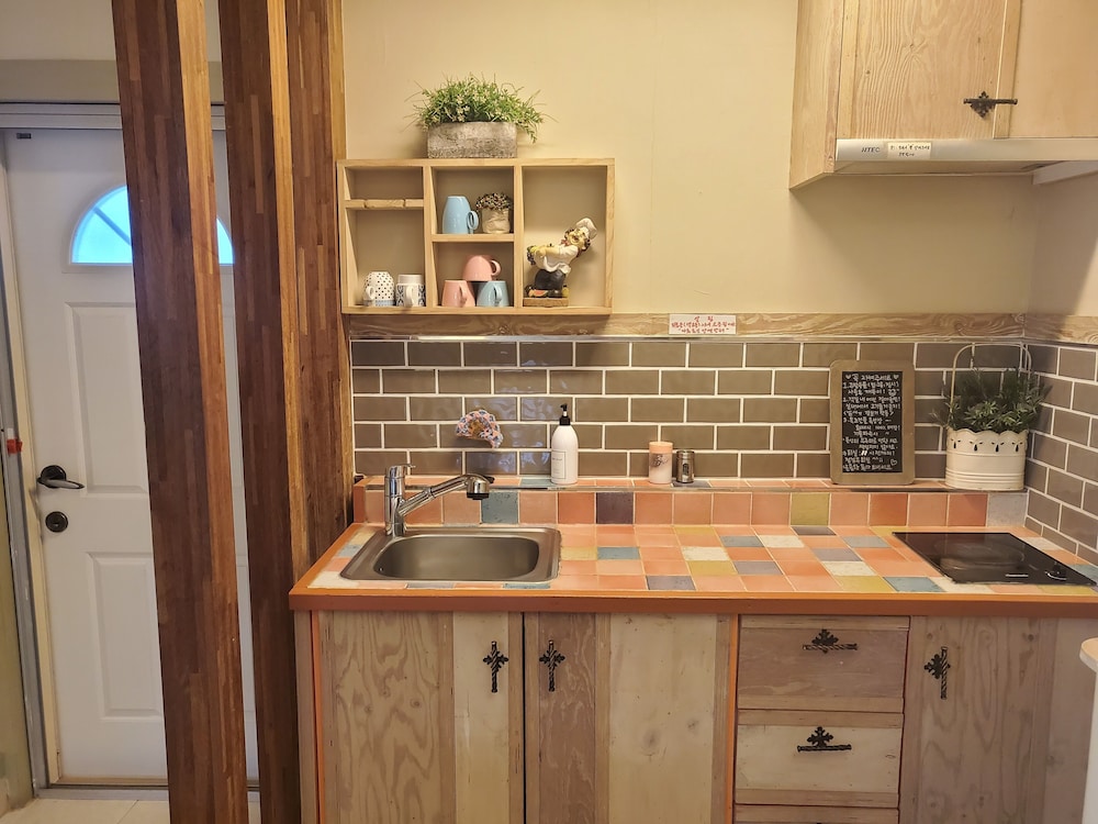 Gyeongju Olive House Pension 45/50