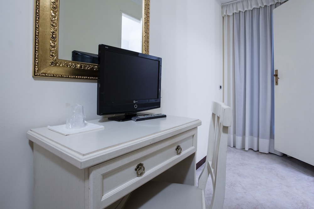 U-Visionary Venezia Hotel 44/50