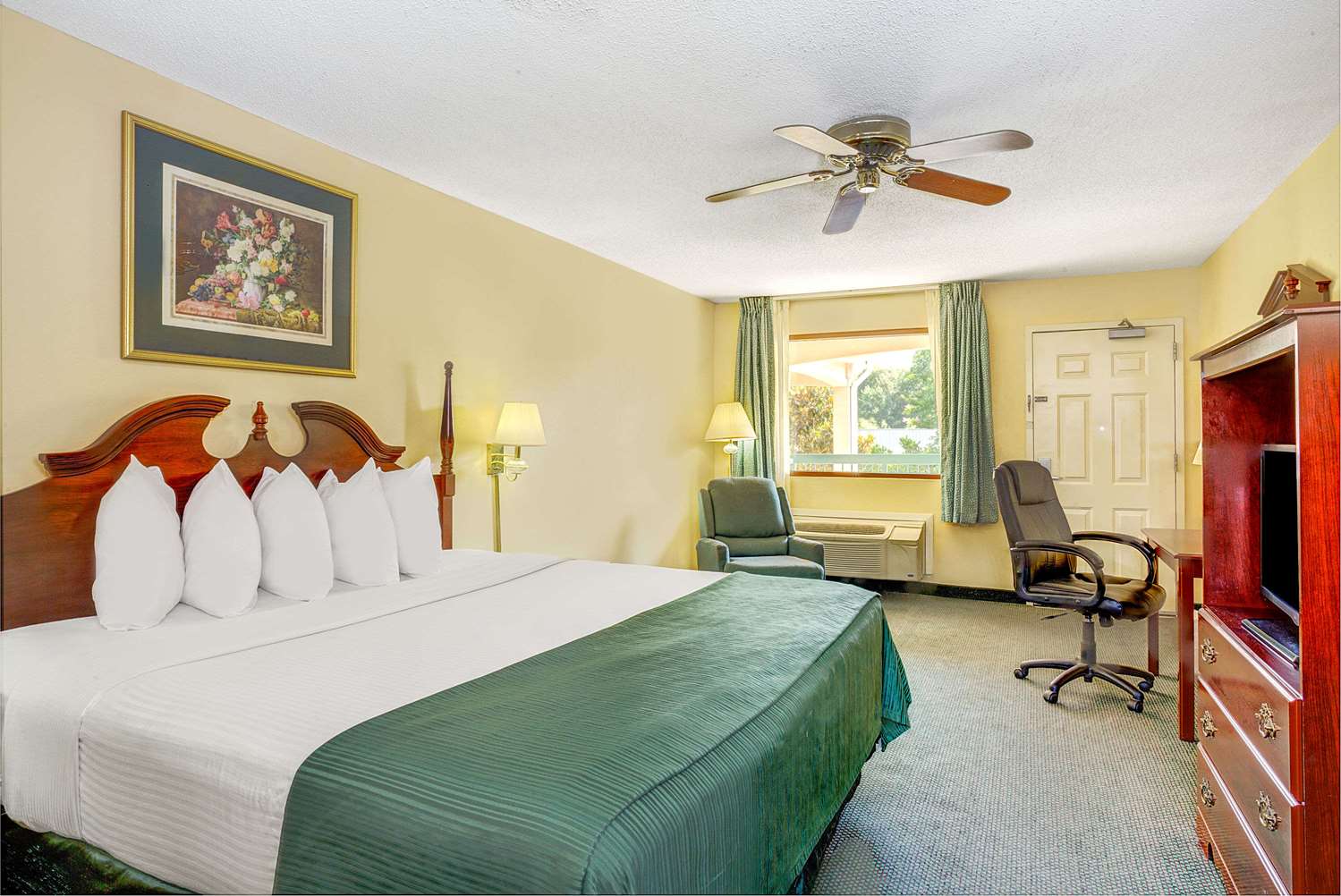 All-Movie Hotel 5/13