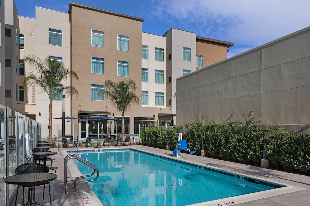 Residence Inn Chatsworth 36/43