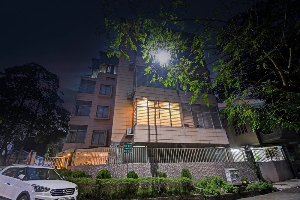 Townhouse 727 Hotel The Platinum photo1