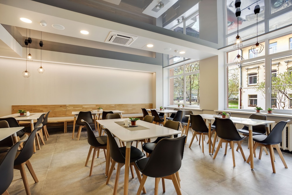 Old Town Trio Hotel 40/54