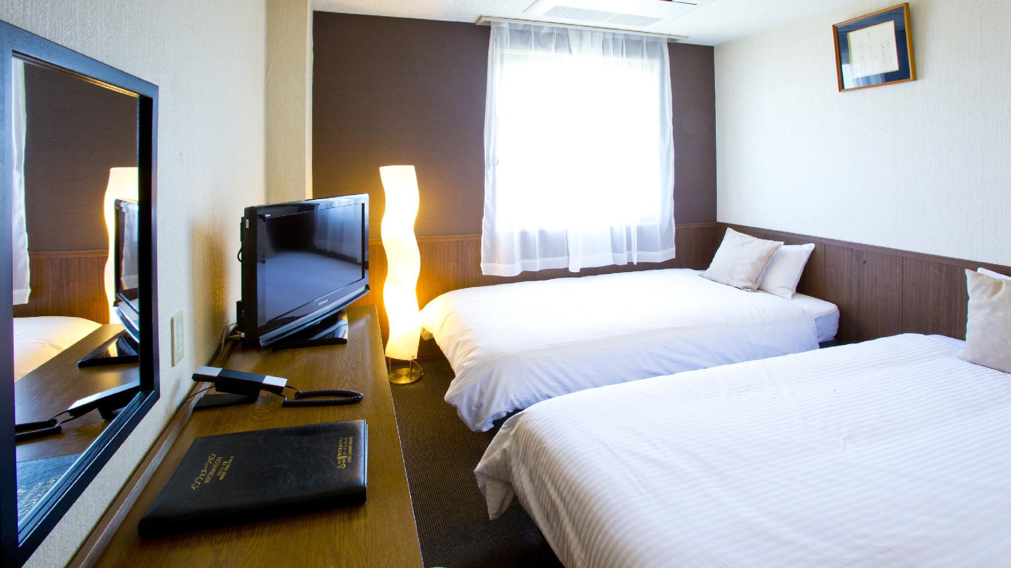 Compact, Standard, Twin Beds